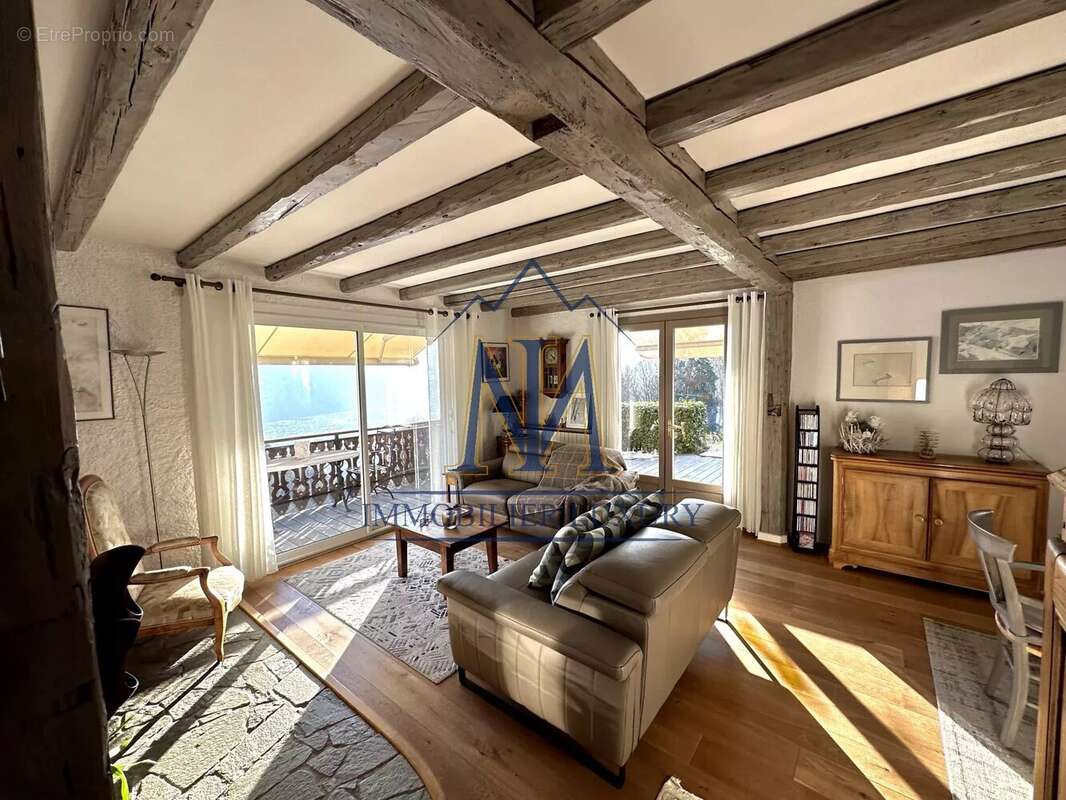 Maison à CHATILLON-SUR-CLUSES