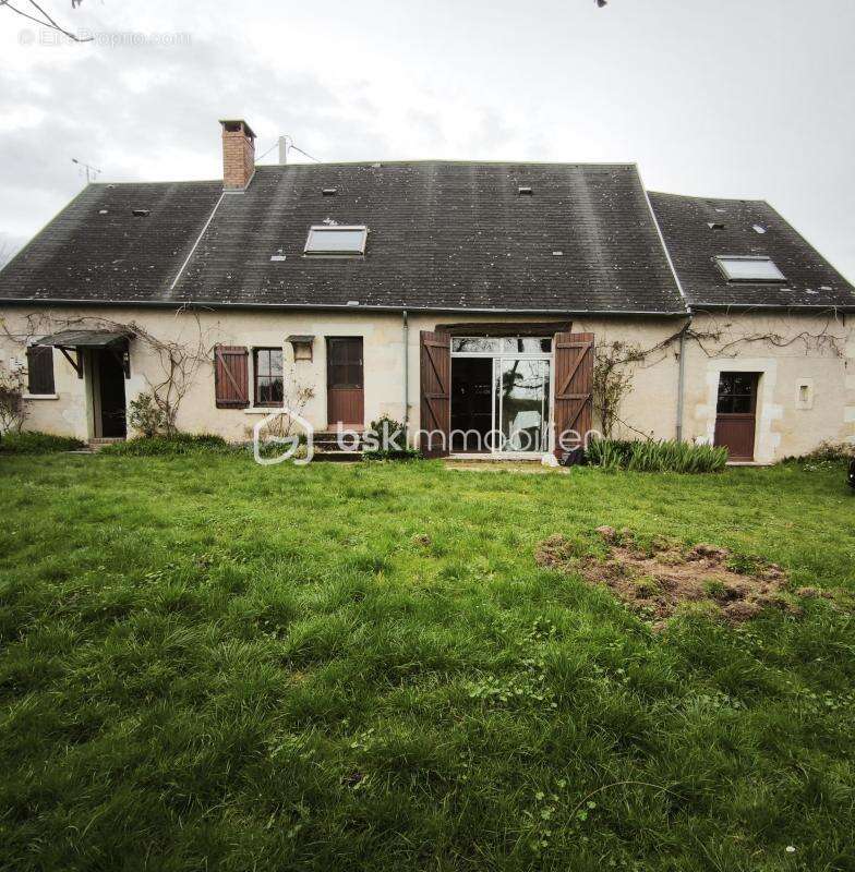 Maison à BESSE-SUR-BRAYE