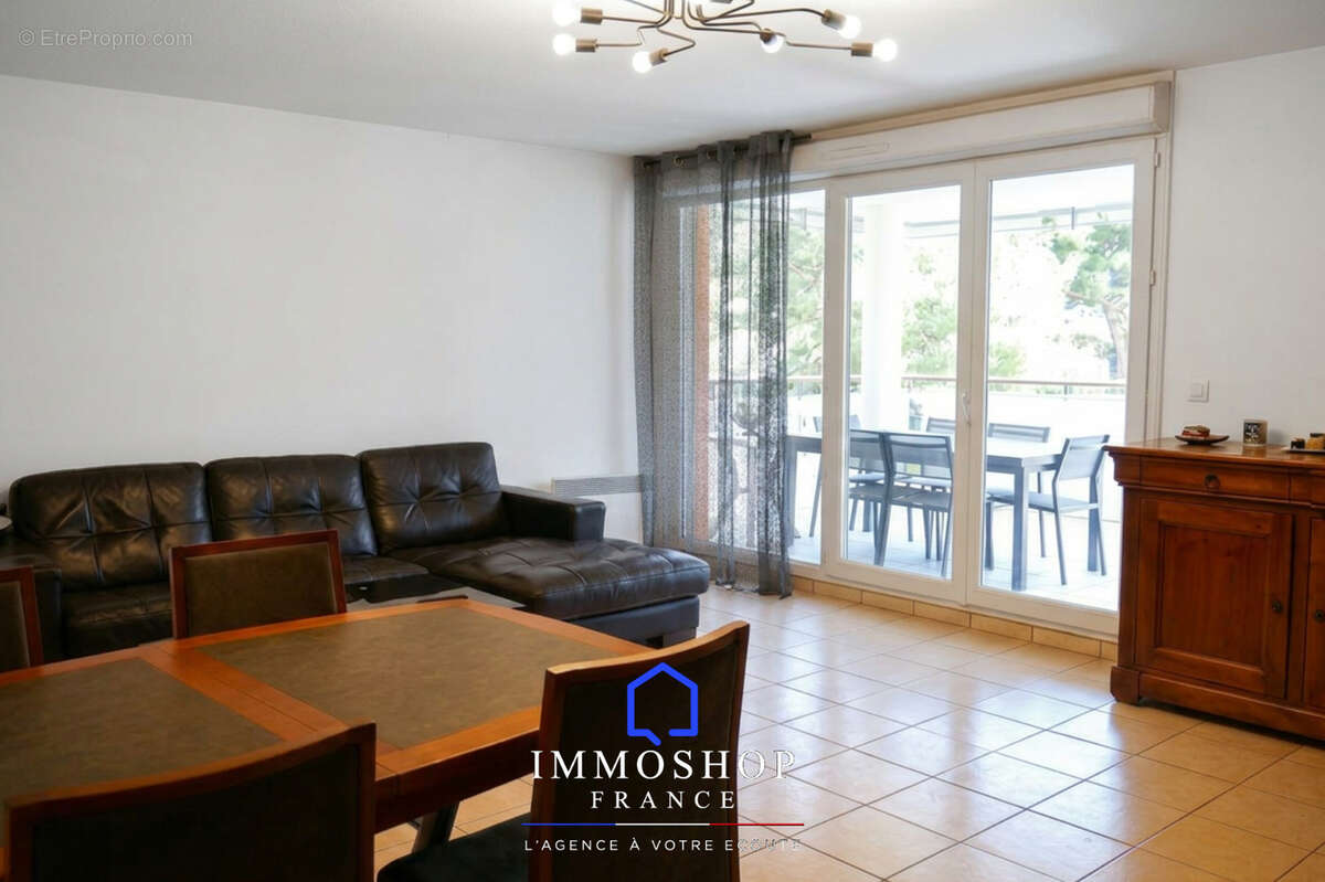 Appartement à MARSEILLE-9E