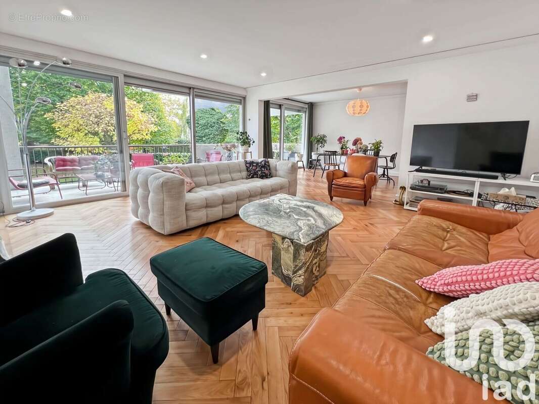 Photo 4 - Appartement à LA CELLE-SAINT-CLOUD