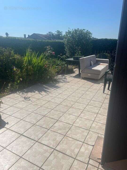 Grande maison familiale F6 avec piscine, jardin et garage - photo 5