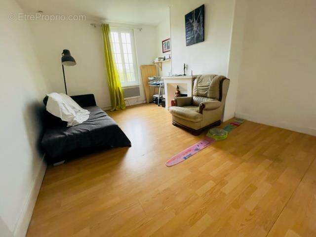 Maison à TOURVILLE-LA-RIVIERE