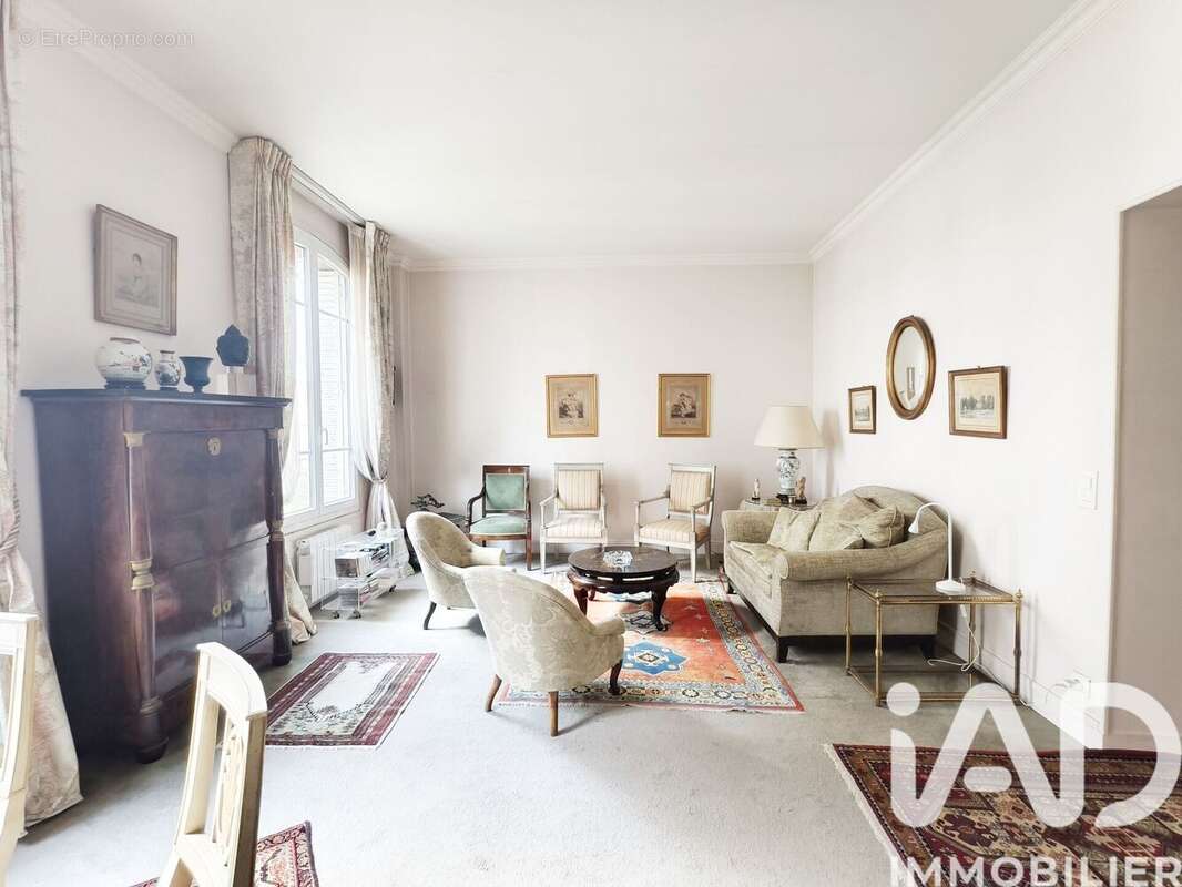 Photo 3 - Appartement à SURESNES