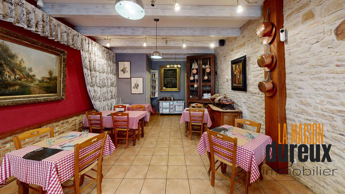 Autre à MONTSAUGEON