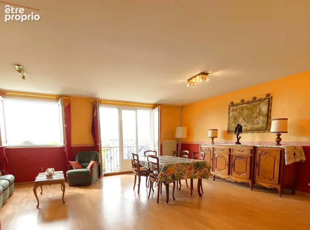 La riche - appartement lumineux avec place de parking et cave - photo 3
