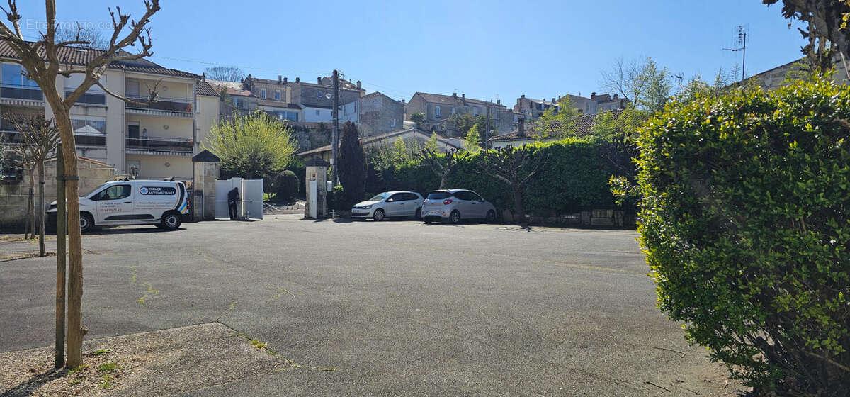 Appartement à SAINTES
