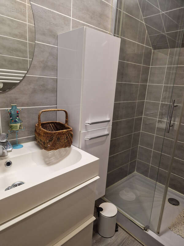 Appartement à MAUGUIO