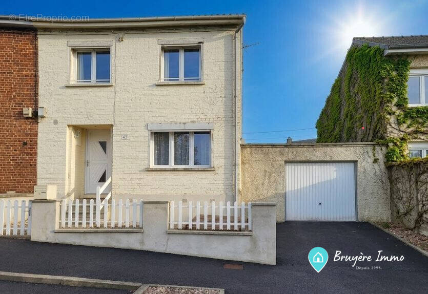 Maison à FOURMIES