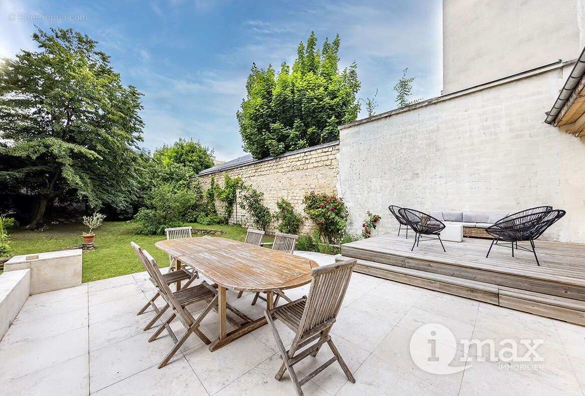 Maison à ASNIERES-SUR-SEINE