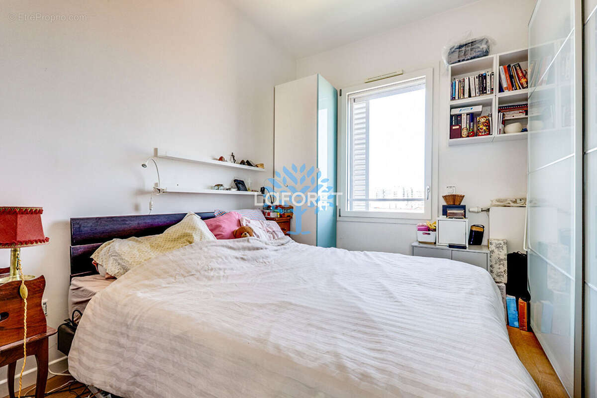 Appartement à PARIS-14E