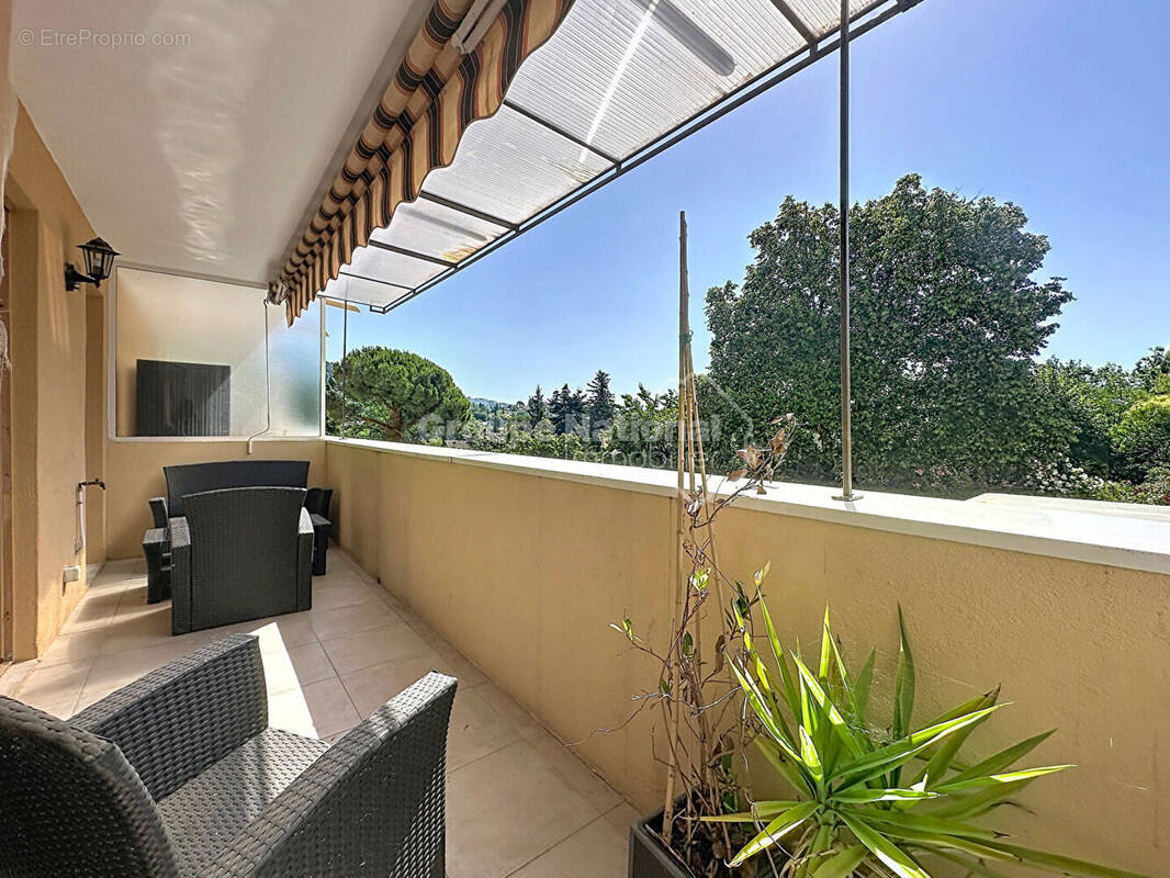 Appartement à PEYMEINADE