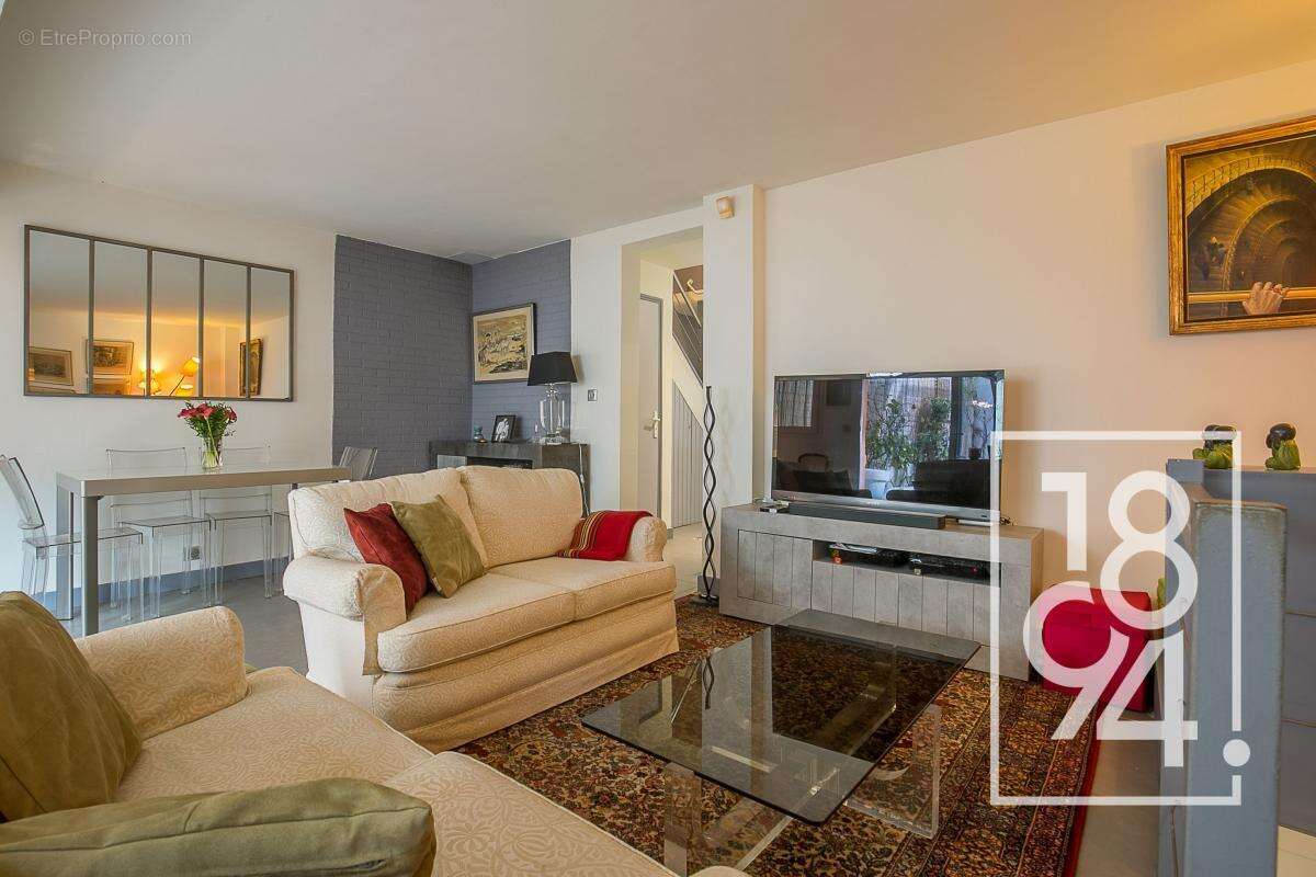 Appartement à MARSEILLE-8E