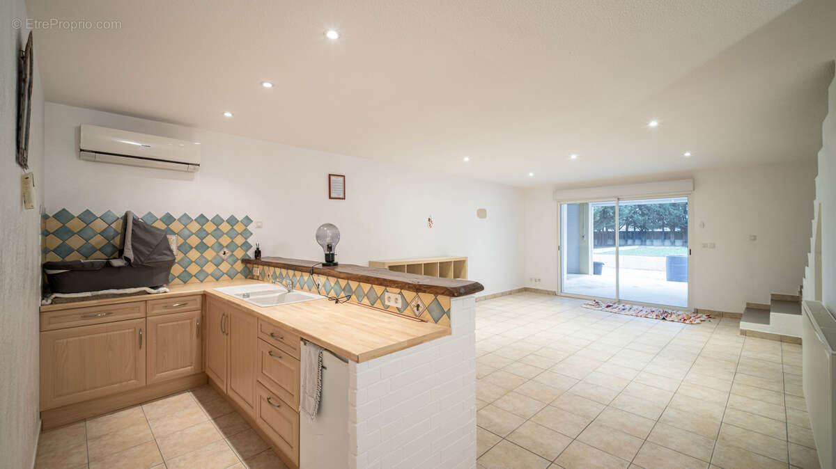 Maison à LORIOL-SUR-DROME