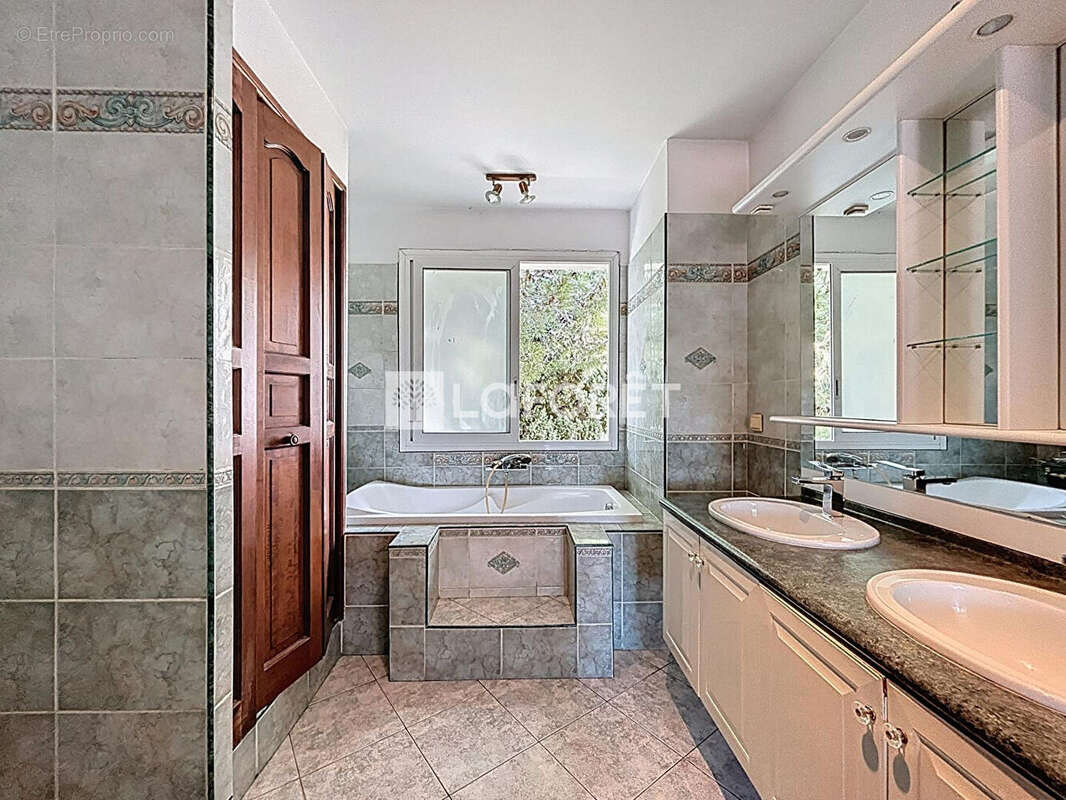 Maison à MARSEILLE-9E