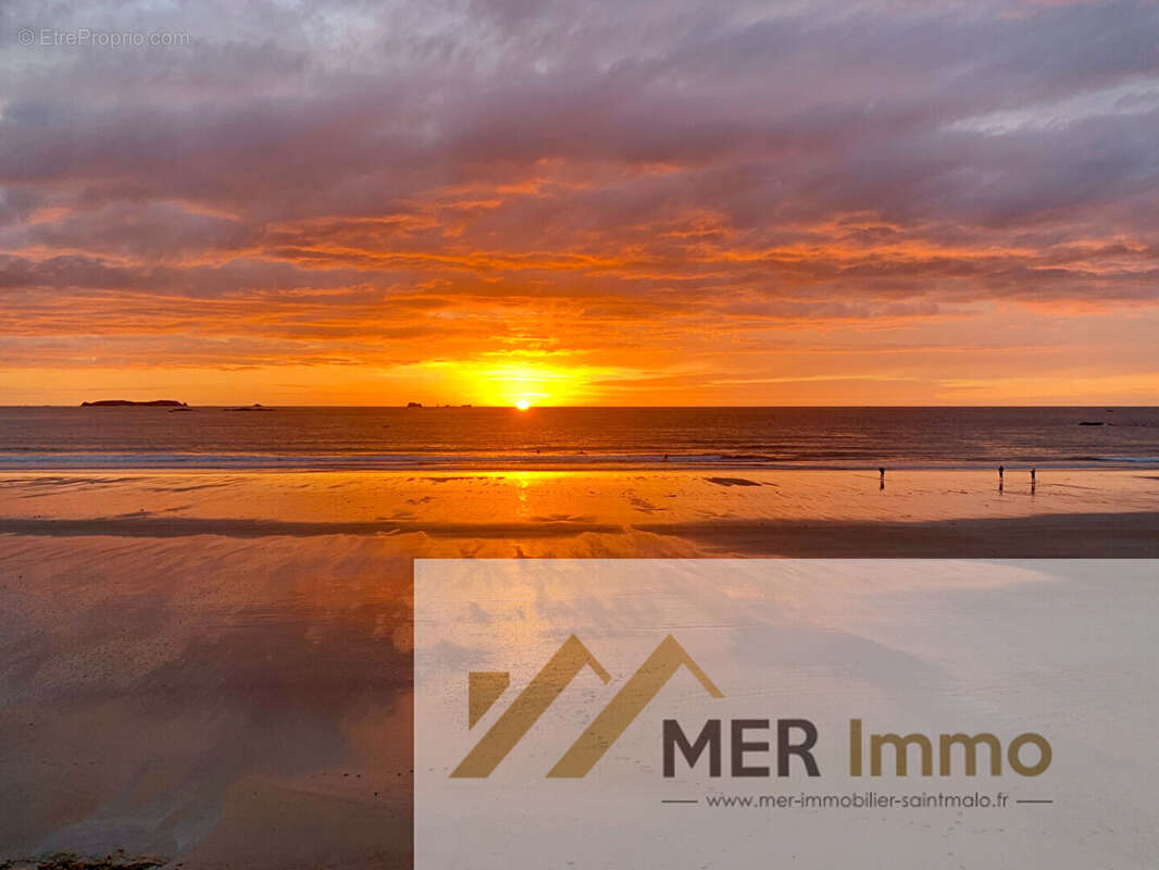 SAINT-MALO COURTOISVILLE. MER IMMOBILIER vous propose cet appartement de type 2 offrant une vue mer exceptionnelle - photo 4