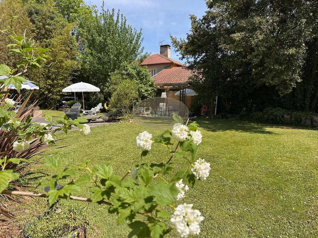 Maison à CASTELNAU-MAGNOAC