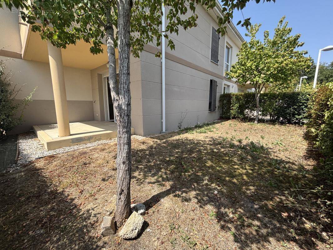 Appartement à FARGUES-SAINT-HILAIRE