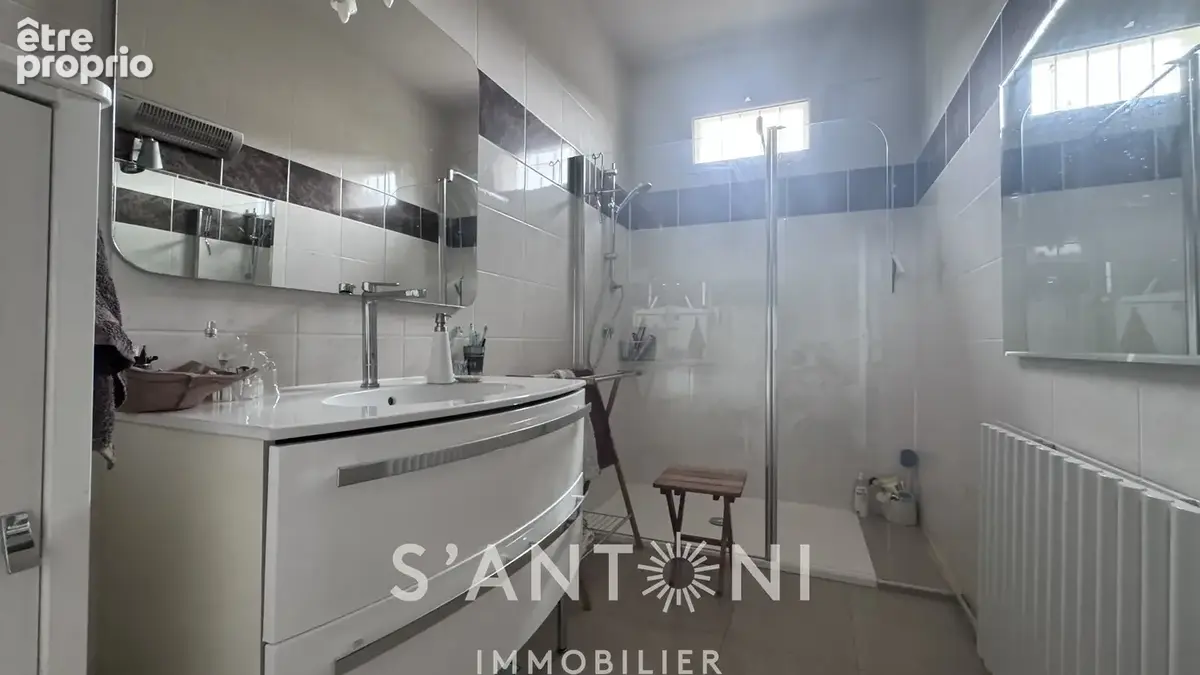 Un bien rare, alliant charme, élégance et potentiel ! - photo 15