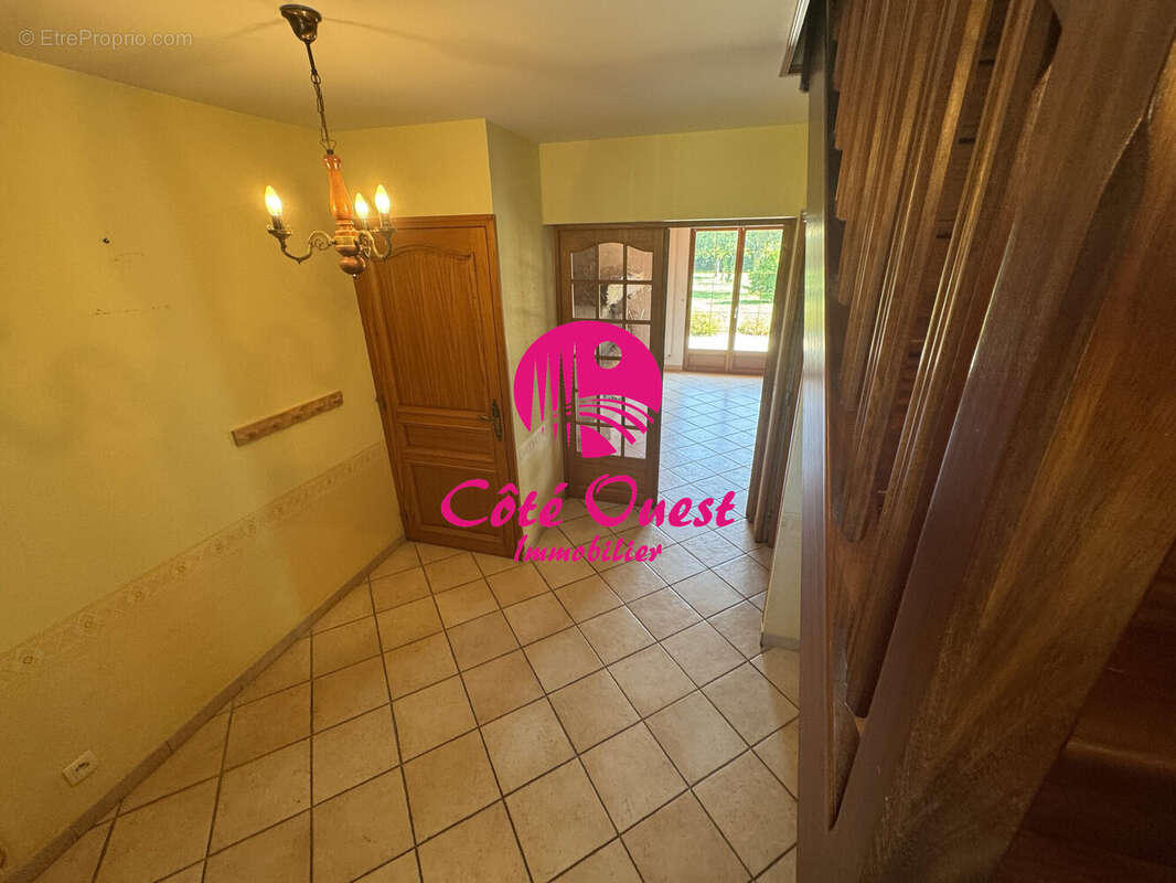 Maison 160 m² à Les Loges  - photo 5