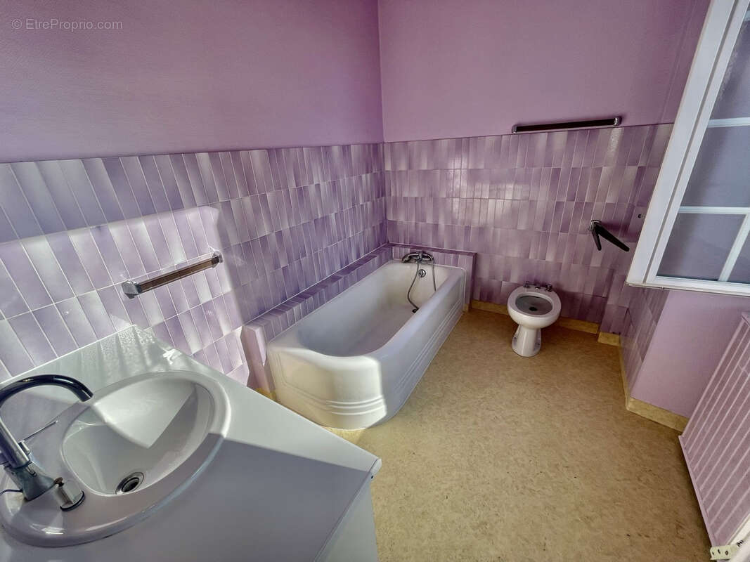 Maison à SABLE-SUR-SARTHE