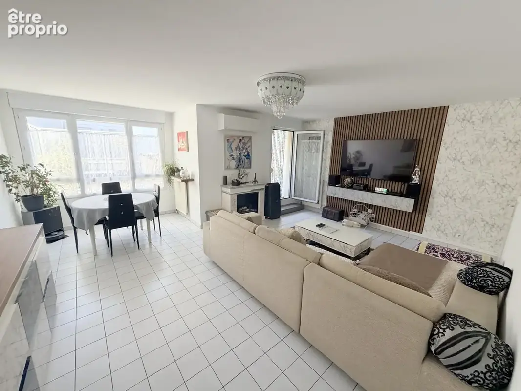 Exclusivité - Appartement T4 (3 chambres) avec terrasse à Reims - photo 3