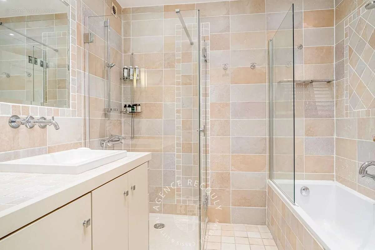 Appartement à MARSEILLE-7E