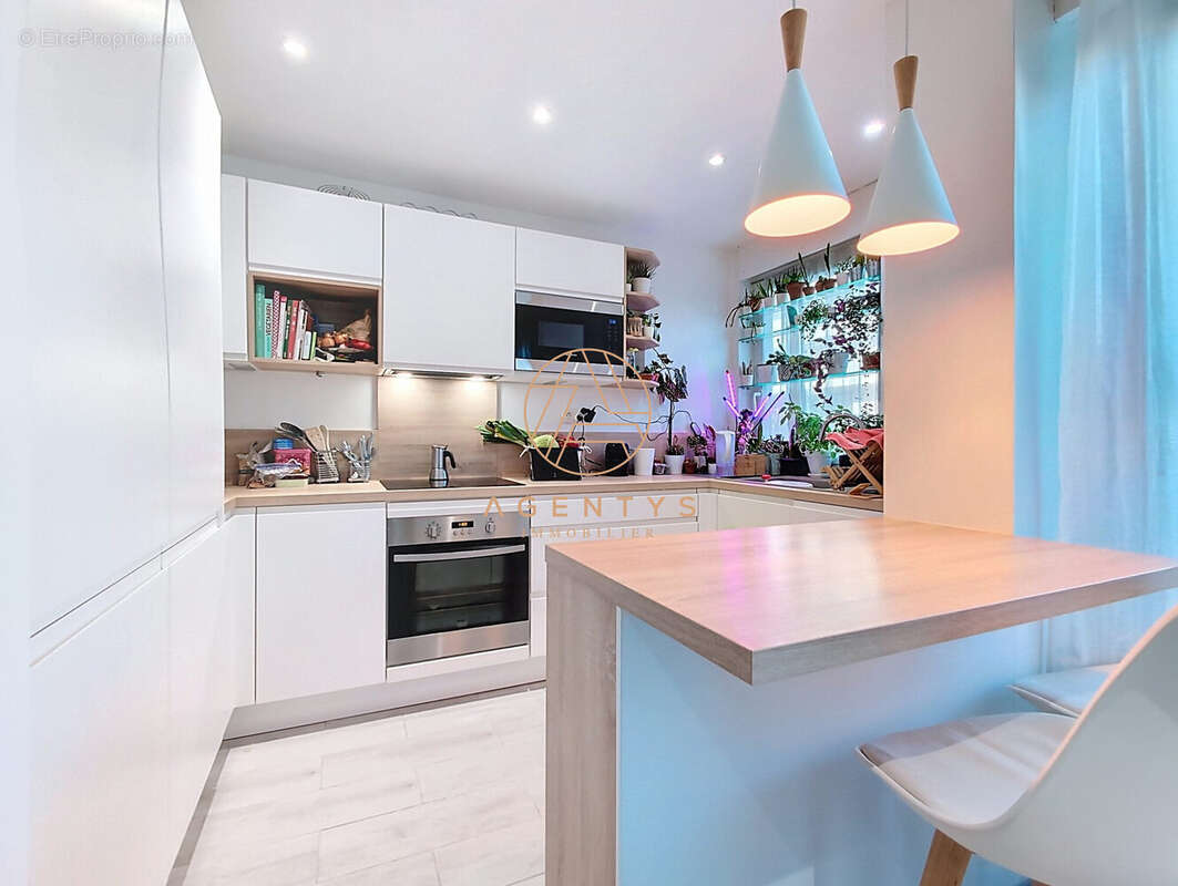 Appartement à SAINT-MAUR-DES-FOSSES