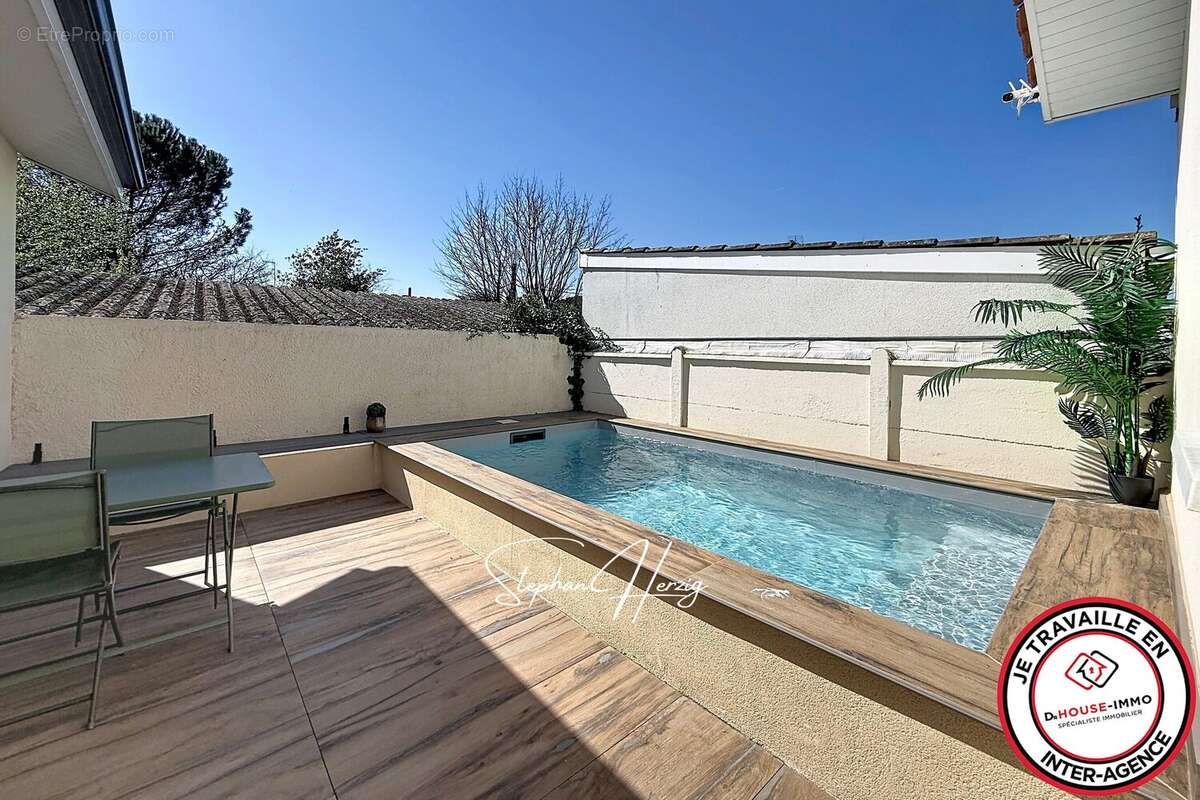 Maison à VILLENAVE-D'ORNON