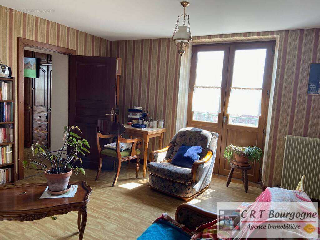 Maison 7 pièces 215 m² Ouanne - photo 18