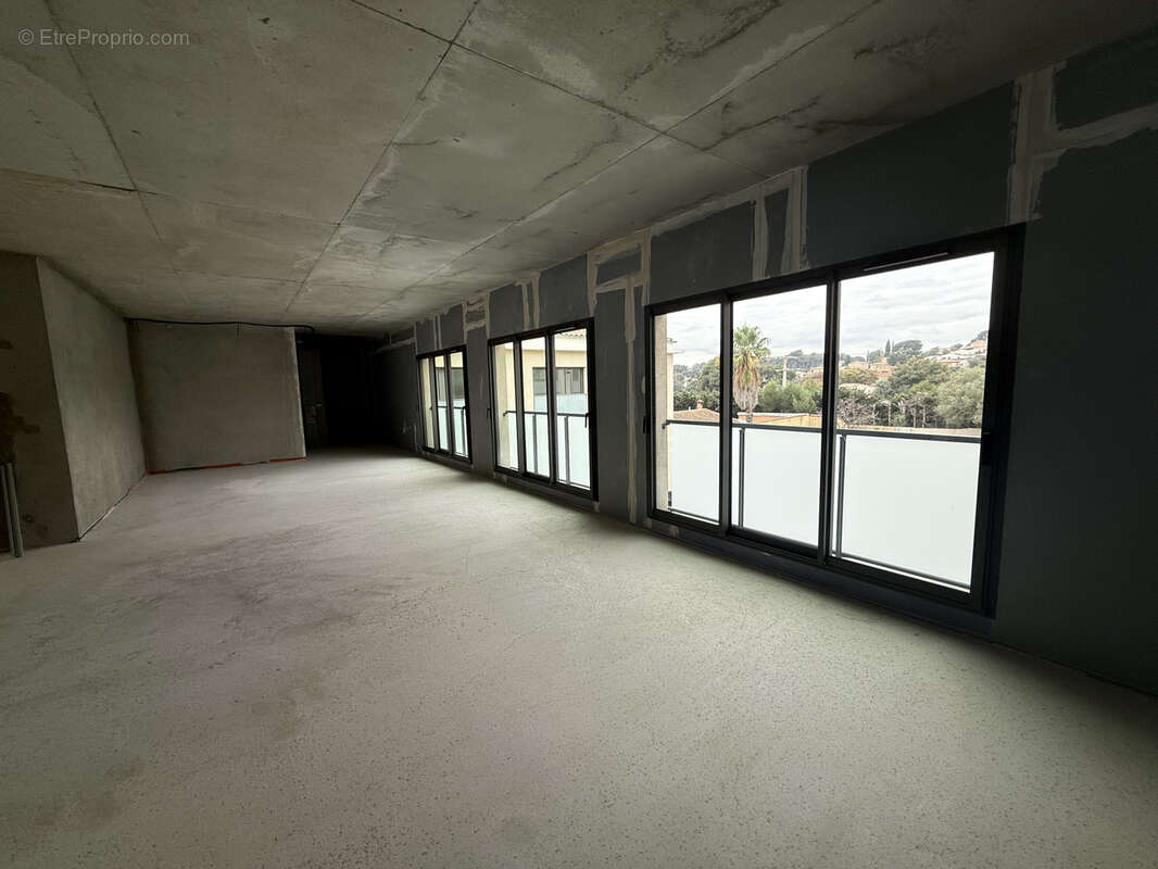 Commerce à SANARY-SUR-MER