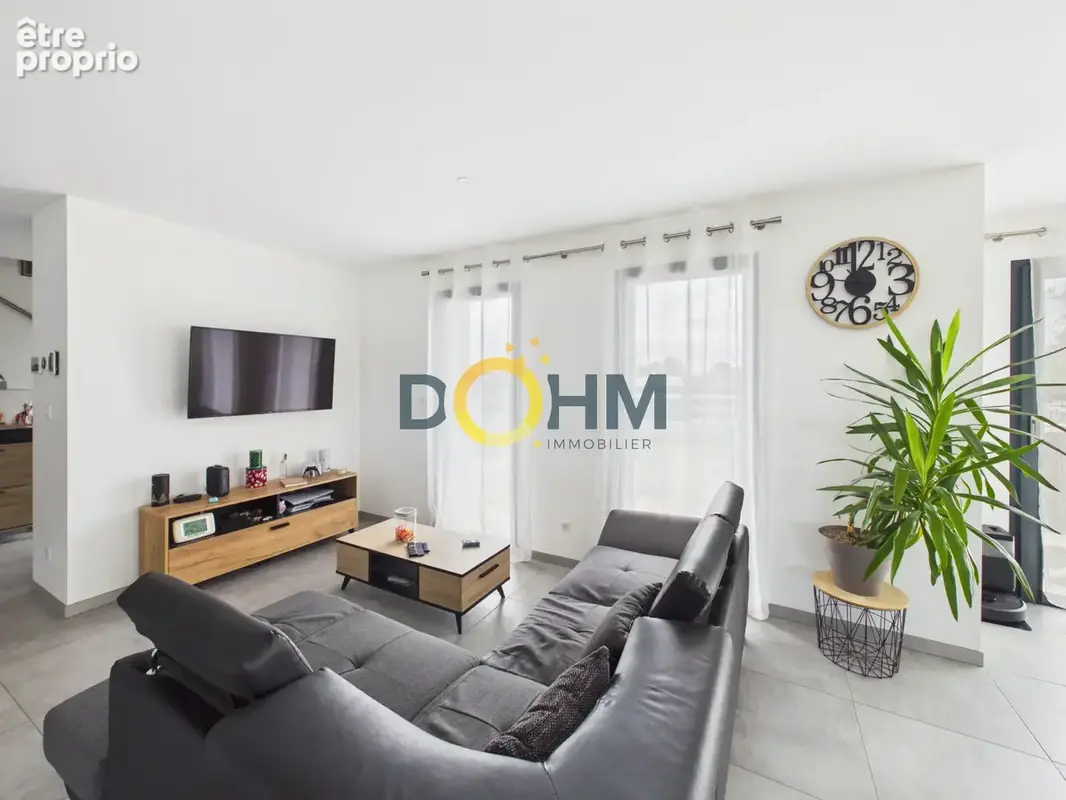 Maison contemporaine T6 de 147 m2 avec 1075 m2 de terrain - photo 9
