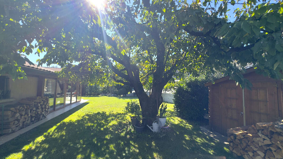 Maison à SAINT-MARTIN-D&#039;HERES