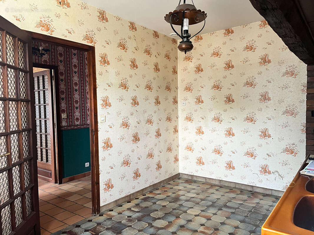 Maison à SAINT-DENIS-DE-L&#039;HOTEL