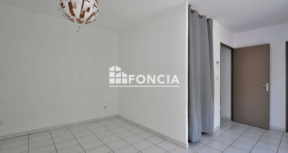 Appartement à SAINT-JEAN-DE-VEDAS