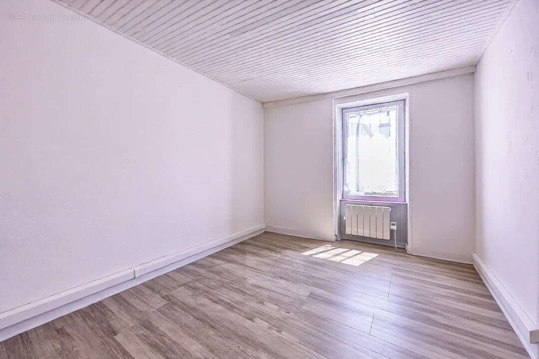 Maison de ville, 2 chambres et un bureau, jardin - photo 5