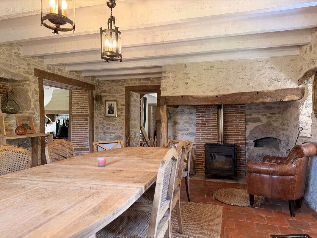 Maison à CAJARC