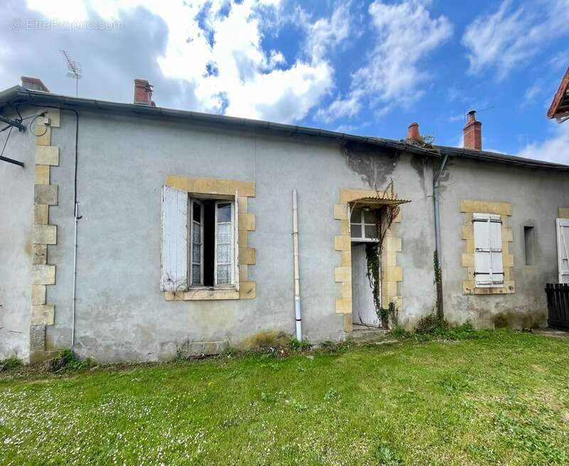 Maison à MENETOU-COUTURE