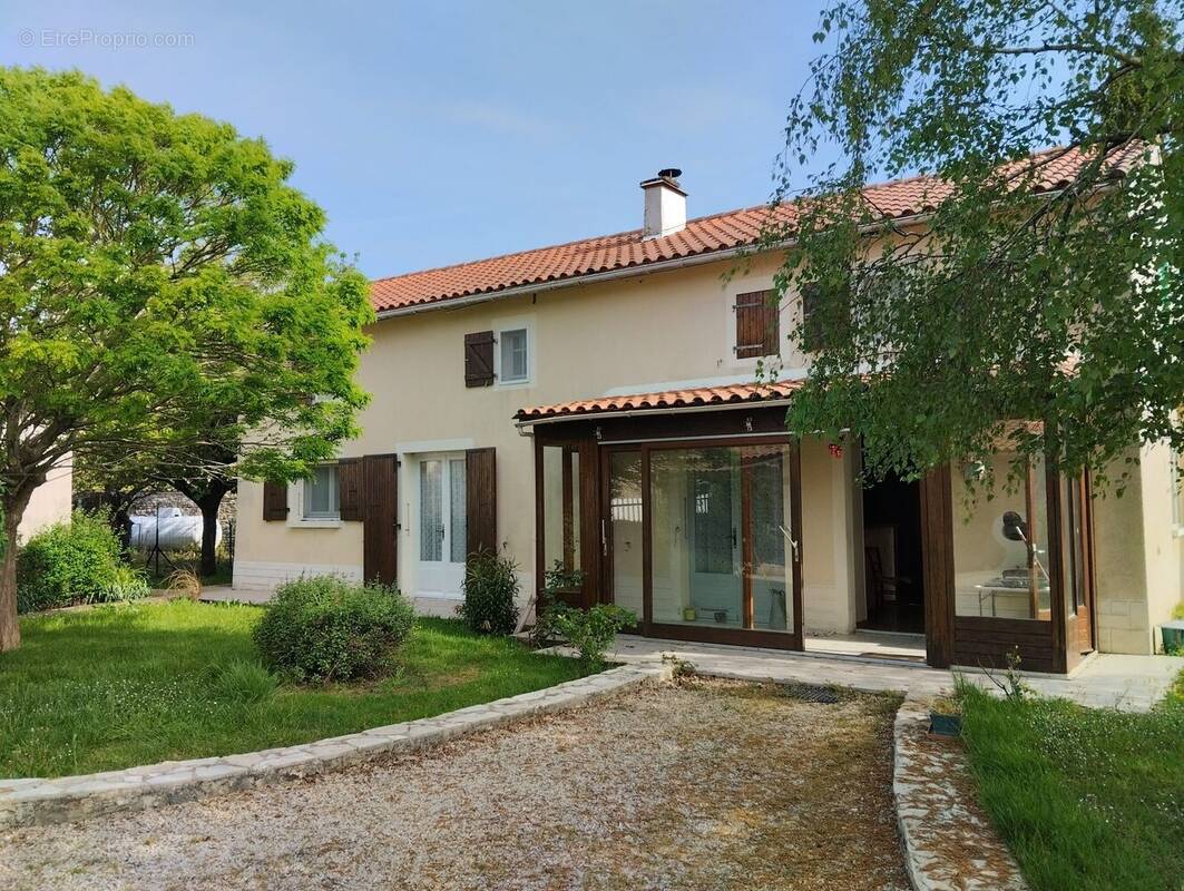 Maison à VILLEMAIN