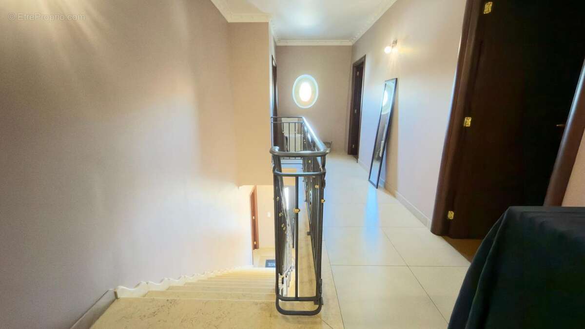 Maison sous sol total, 4 chambres, bureau - photo 13