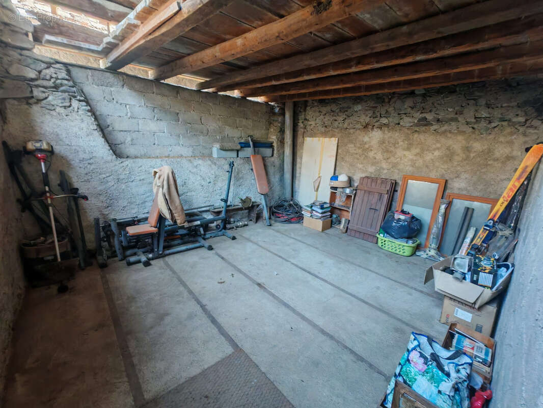 Maison à LA CHAPELLE