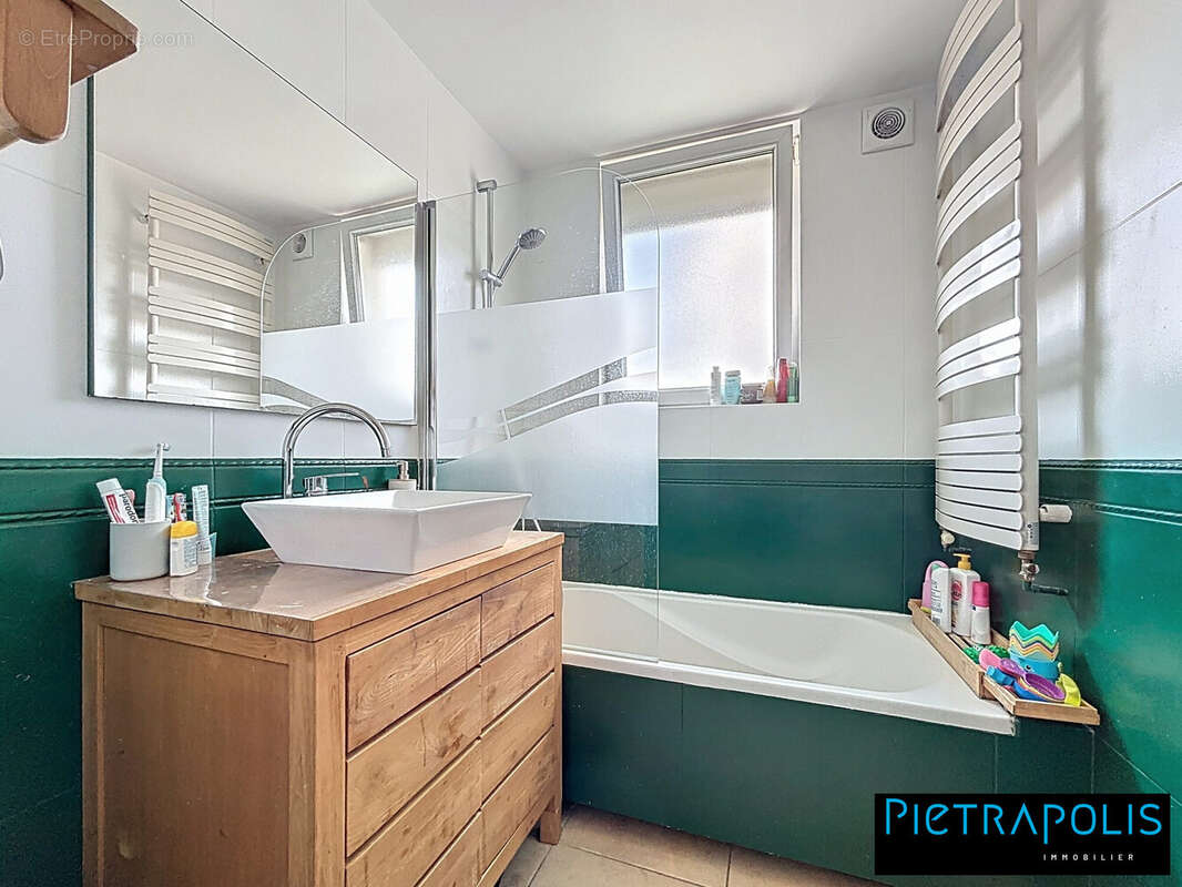 Appartement à OULLINS