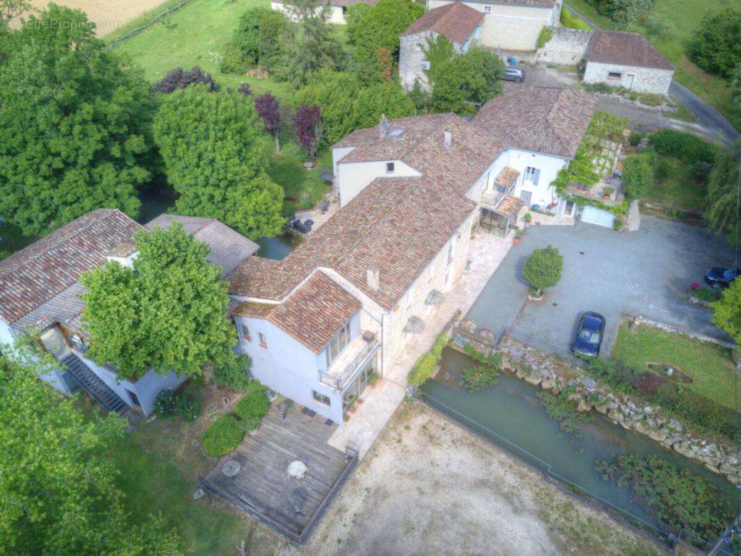 Commerce à MONFLANQUIN