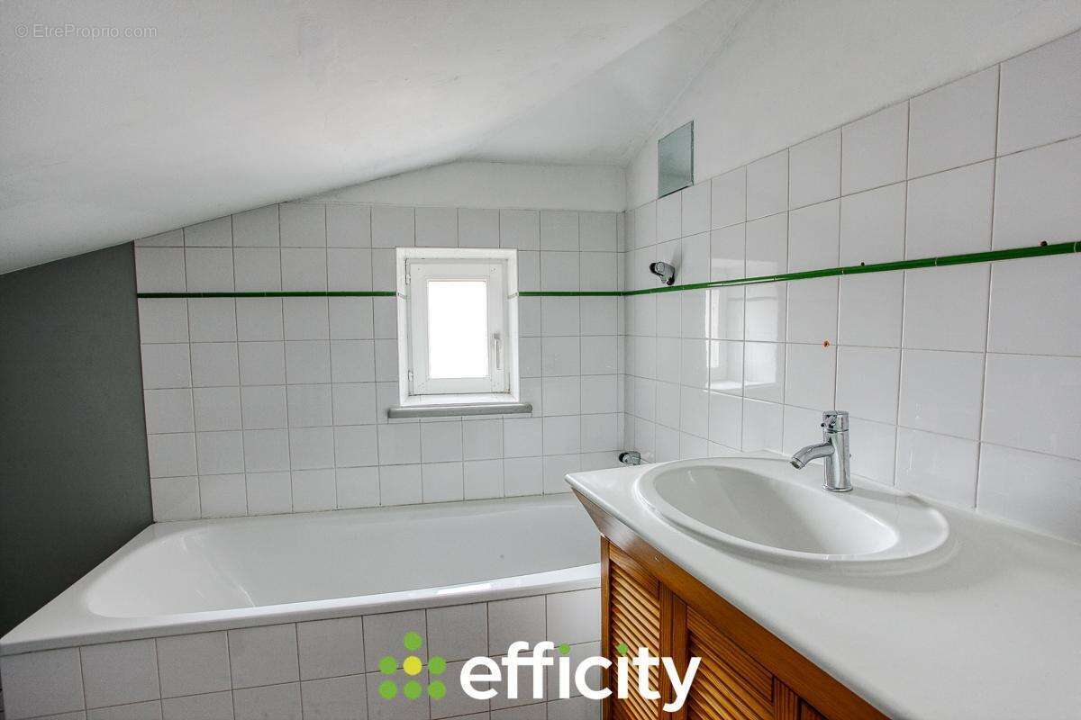 Maison 300 m² à Cogny  - photo 14