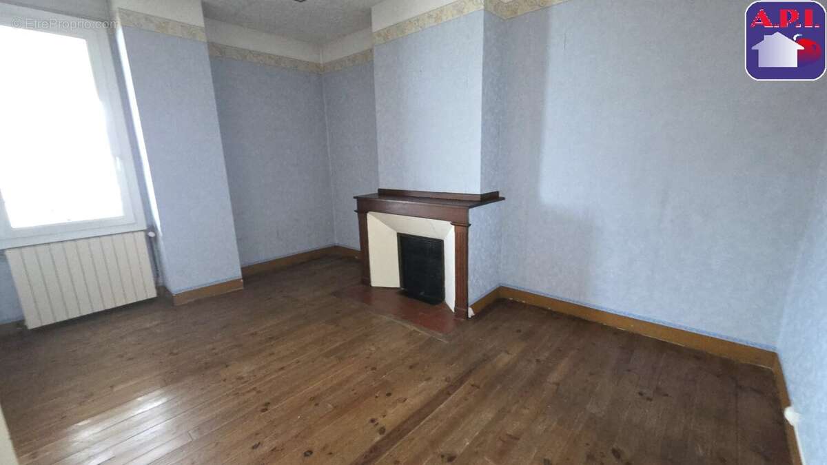 Maison à SAVERDUN