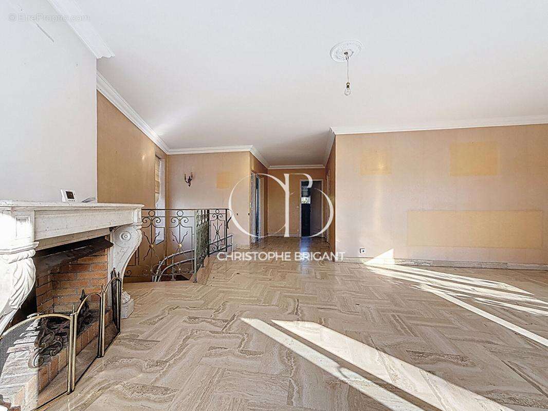 Maison à IVRY-SUR-SEINE