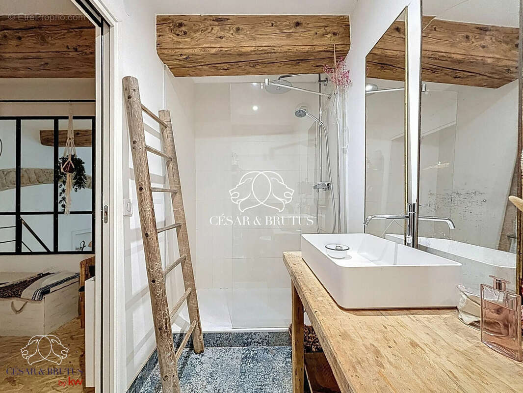 Appartement à LYON-4E