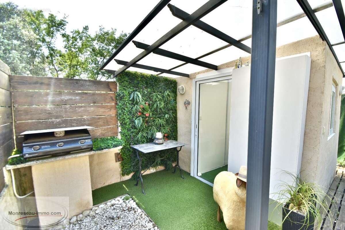 Valbonne ile verte - incroyable duplex 65m2 avec jardin 100m2 piscine - photo 5