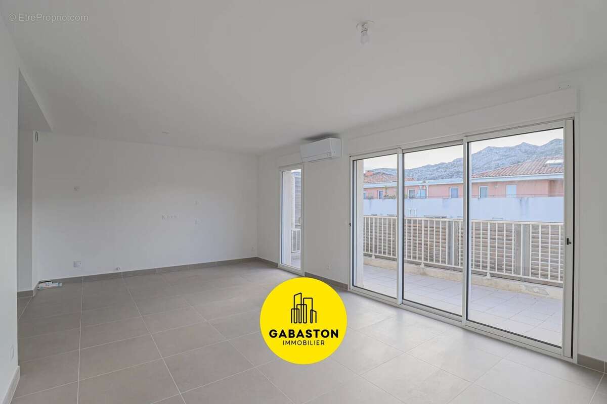 Appartement à MARSEILLE-9E