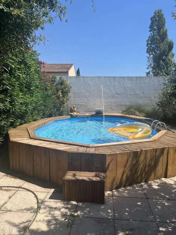 L'agence via immobilier vous propose :a marignane  secteur c - photo 5