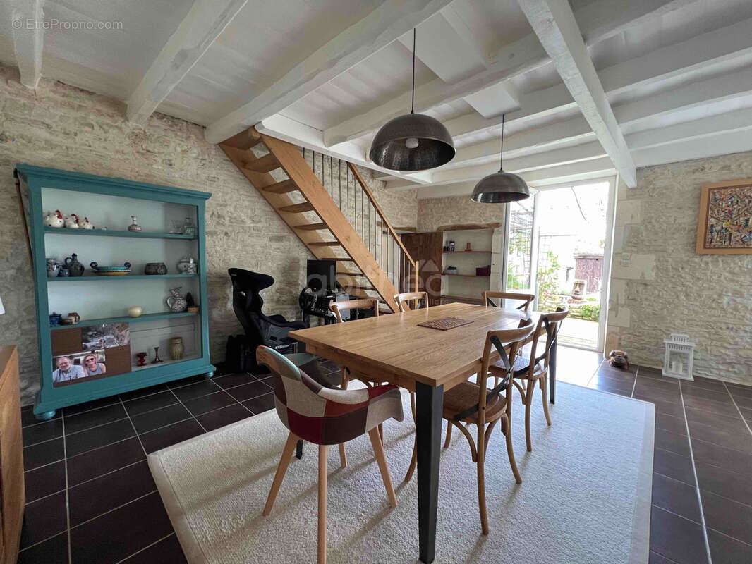 Maison à COULGENS